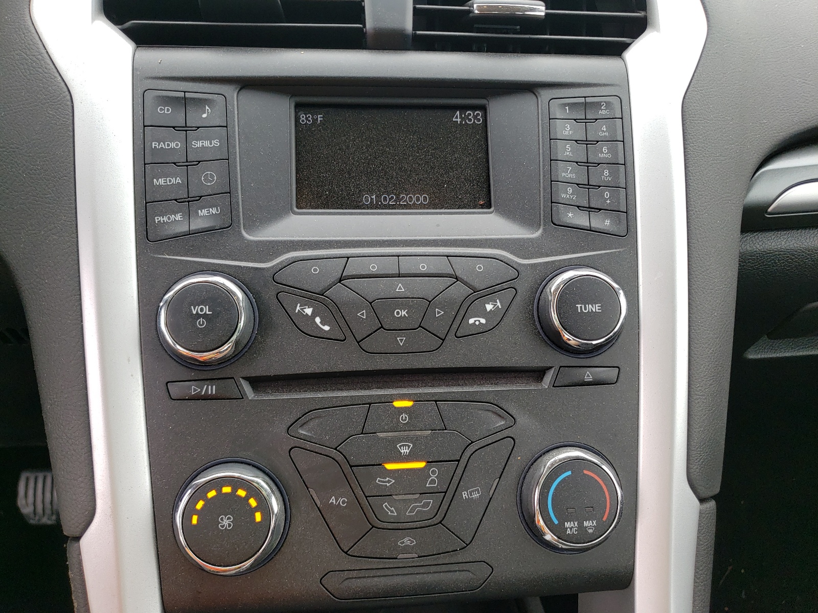 Photo 9 from auction – 2014 FORD FUSION SE with VIN 3FA6P0H73ER336262