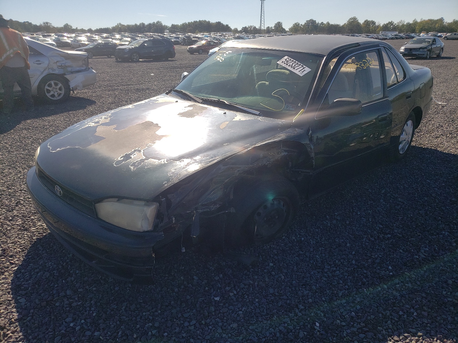 Photo 2 from auction – 1994 TOYOTA CAMRY with VIN 4T1SK12EXRU463573