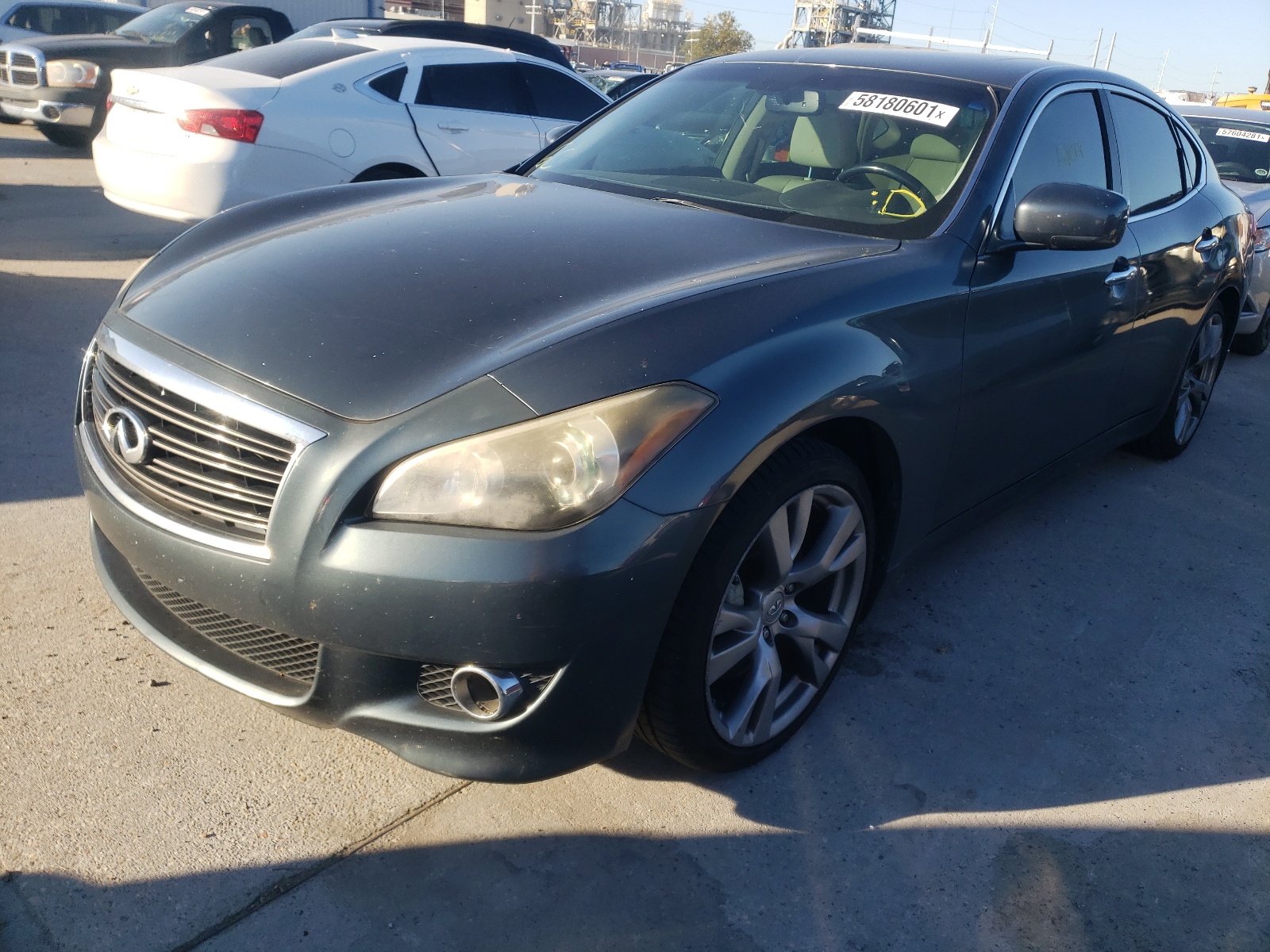 Photo 2 from auction – 2011 INFINITI M37 with VIN JN1BY1AP3BM322729