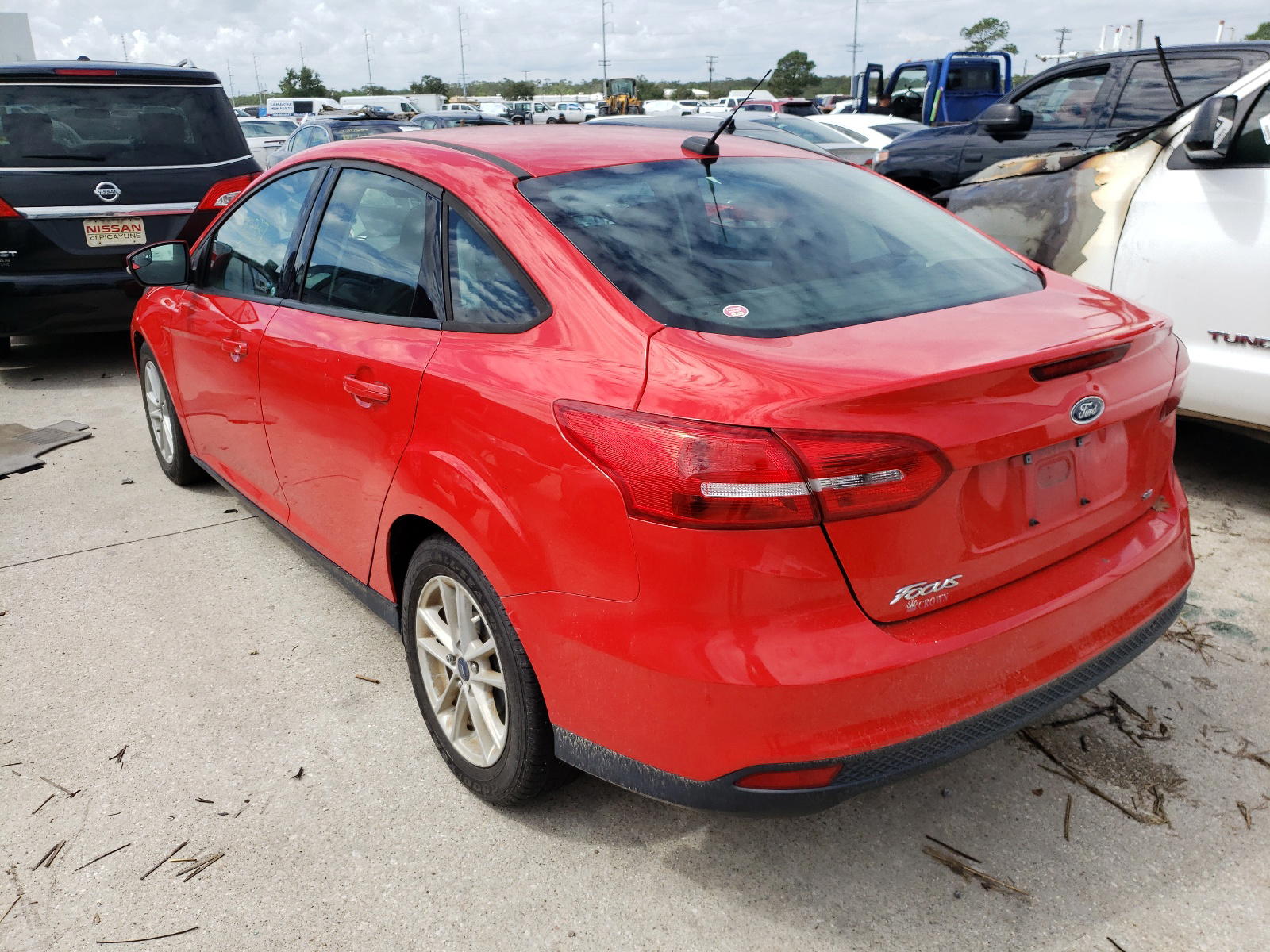 Photo 3 from auction – 2017 FORD FOCUS SE with VIN 1FADP3F26HL234344