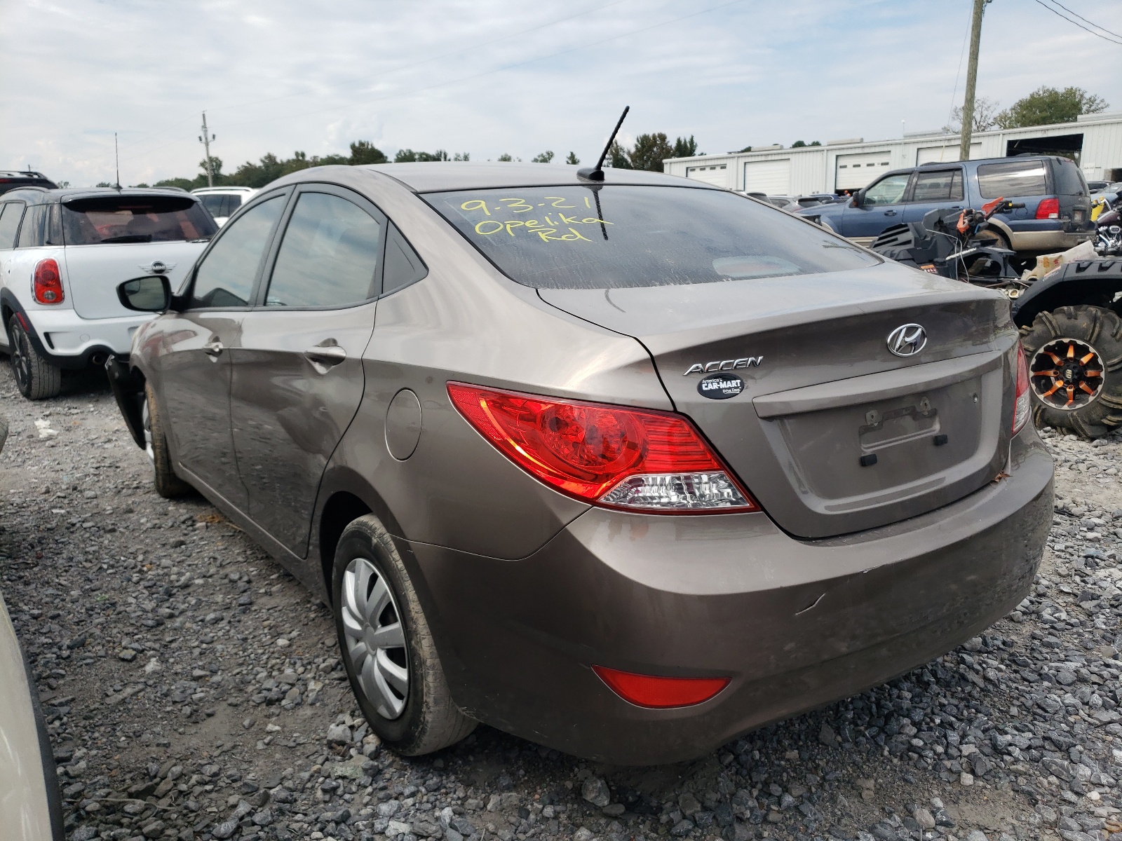 Photo 3 from auction – 2014 HYUNDAI ACCENT GLS with VIN KMHCT4AE1EU642552