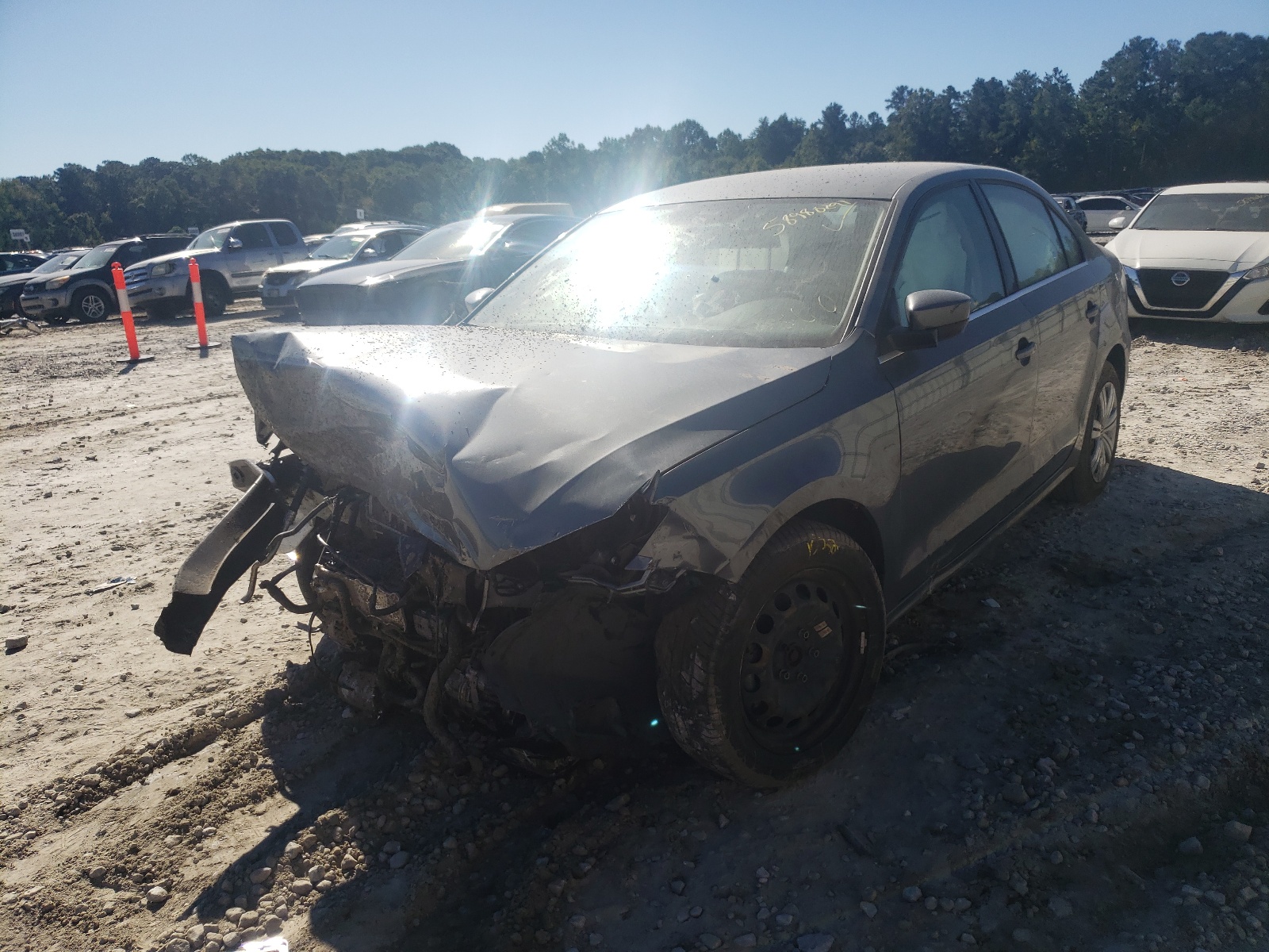 Photo 2 from auction – 2017 VOLKSWAGEN JETTA S with VIN 3VW2B7AJ6HM329522