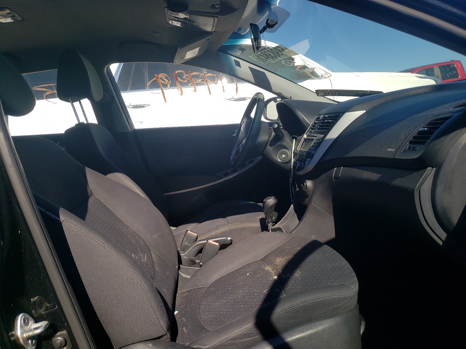 Photo 5 from auction – 2012 HYUNDAI ACCENT GLS with VIN KMHCU5AE0CU006351