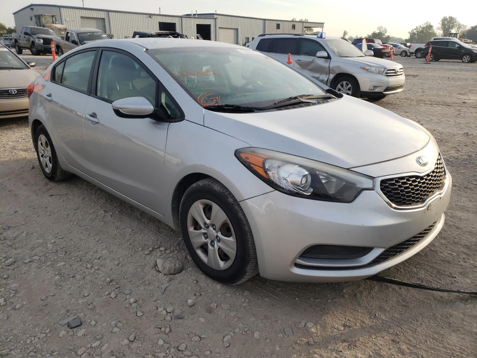 KIA FORTE LX 2015 with VIN KNAFK4A60F5406626 - Photo from auction