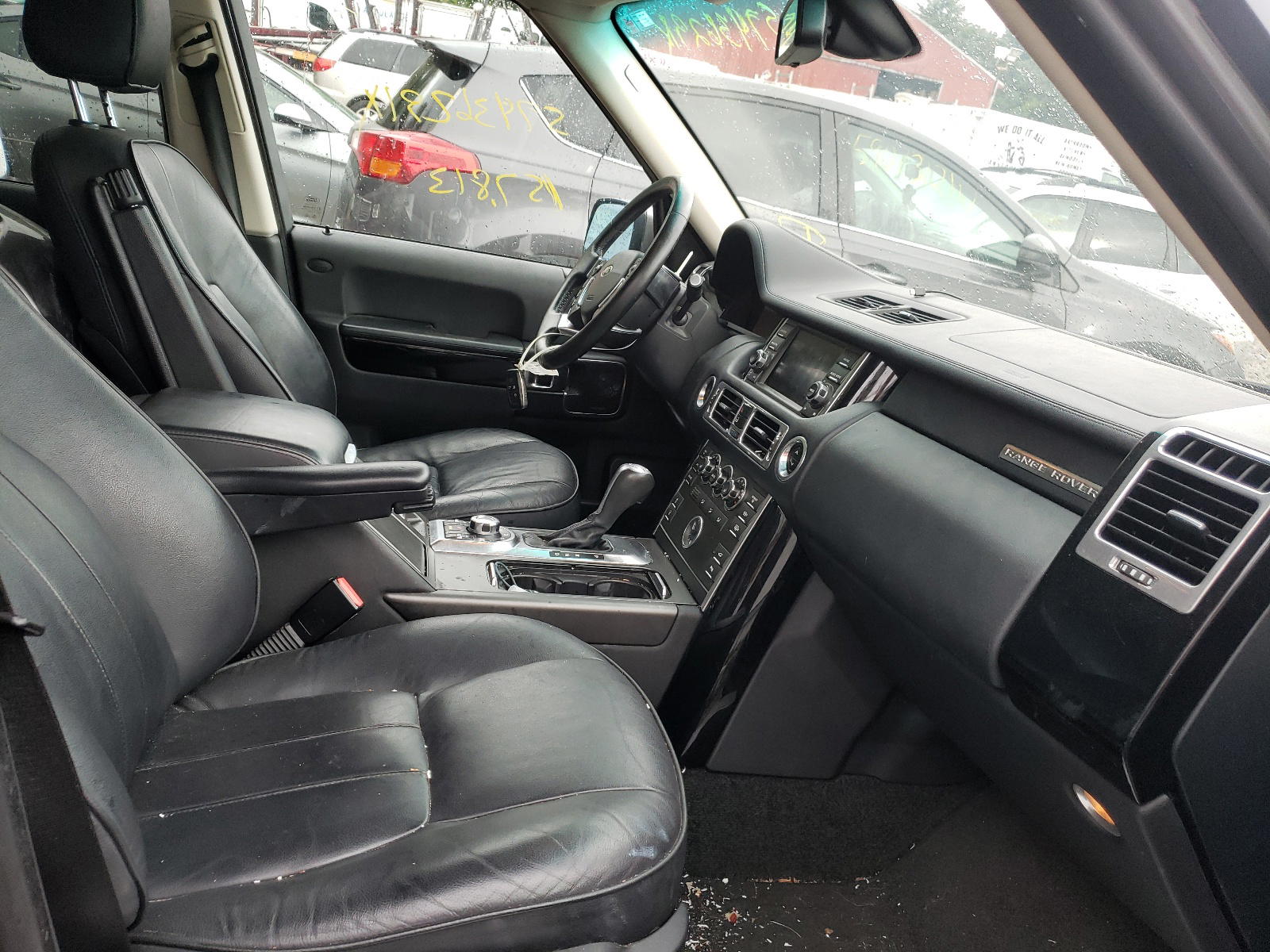 Photo 5 from auction – 2011 LAND ROVER RANGE ROVE with VIN SALME1D46BA344492