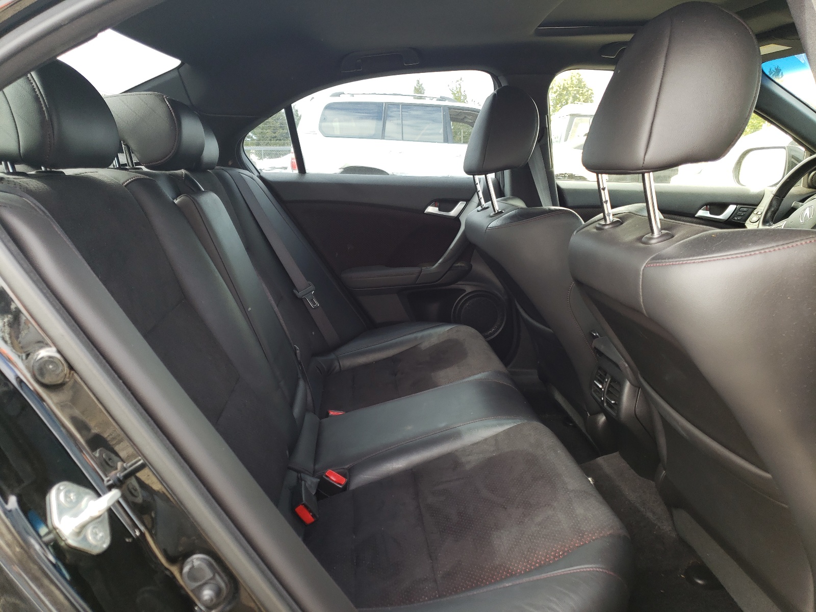 Photo 6 from auction – 2012 ACURA TSX SE with VIN JH4CU2F8XCC021367