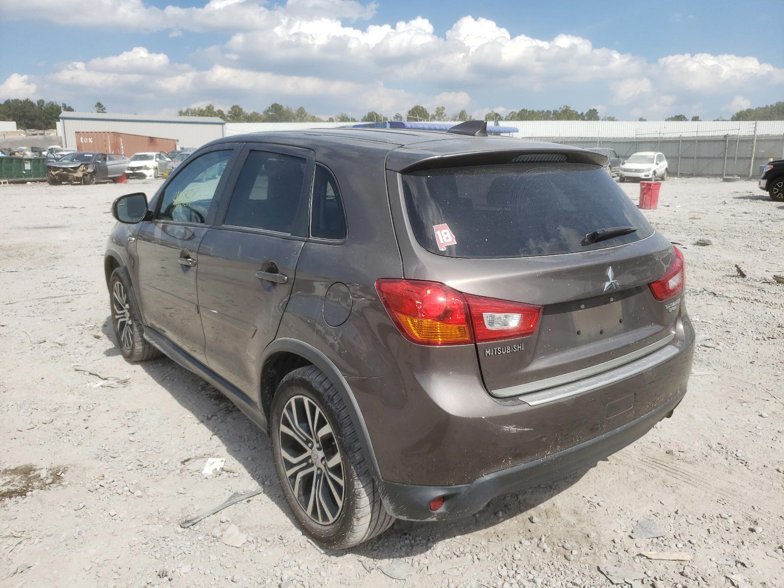 Photo 3 from auction – 2017 MITSUBISHI OUTLANDER with VIN JA4AP3AU4HZ016366