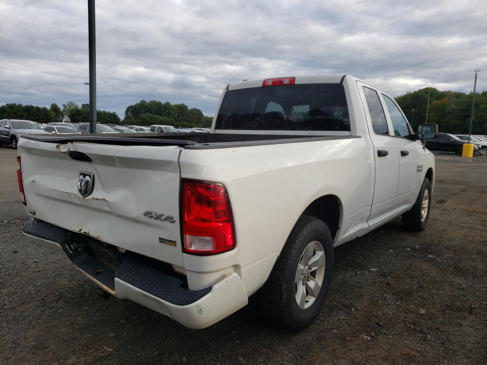Photo 4 from auction – 2017 RAM 1500 ST with VIN 1C6RR7FG1HS643622
