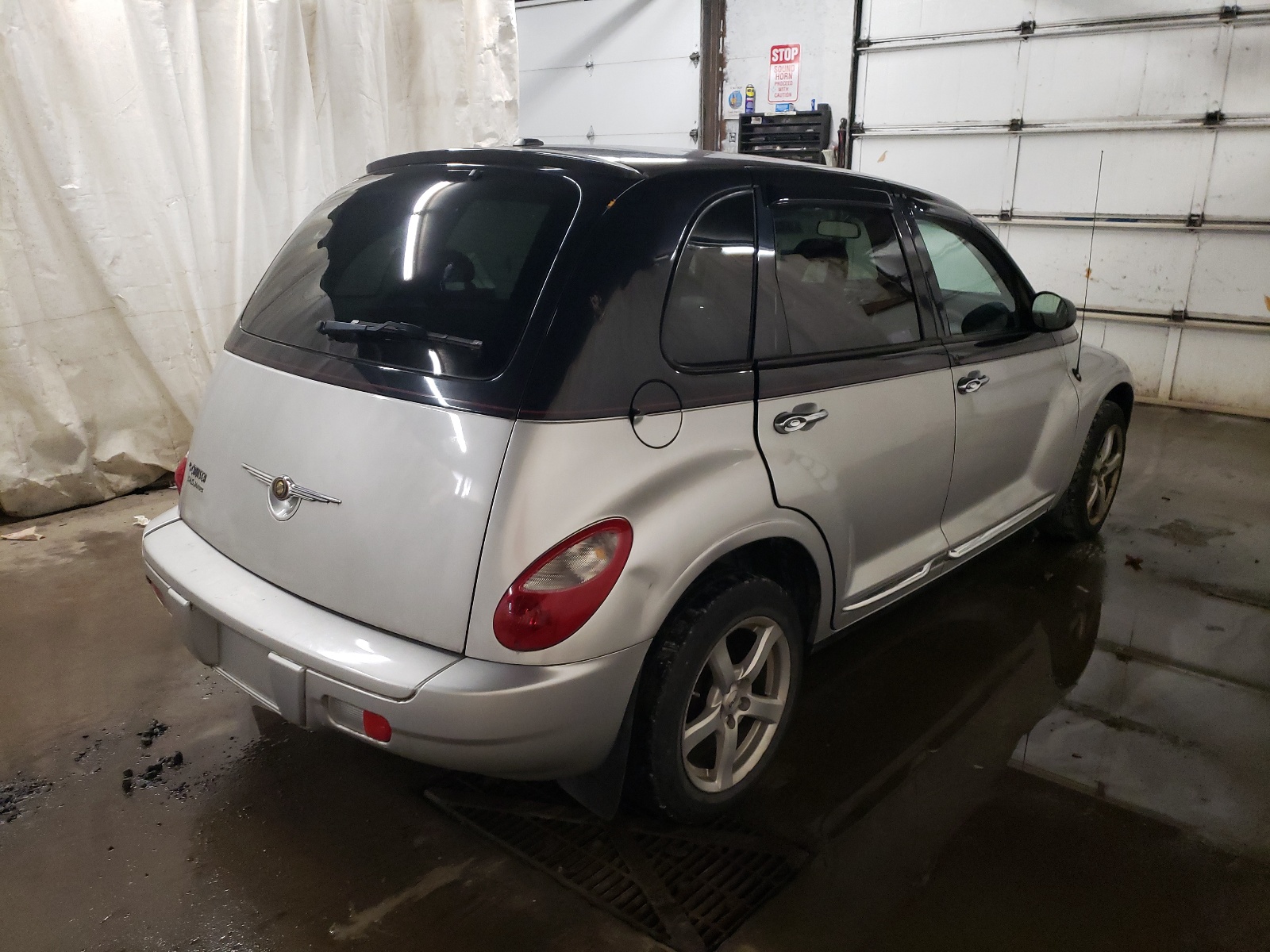 Photo 4 from auction – 2010 CHRYSLER PT CRUISER with VIN 3A4GY5F96AT203550