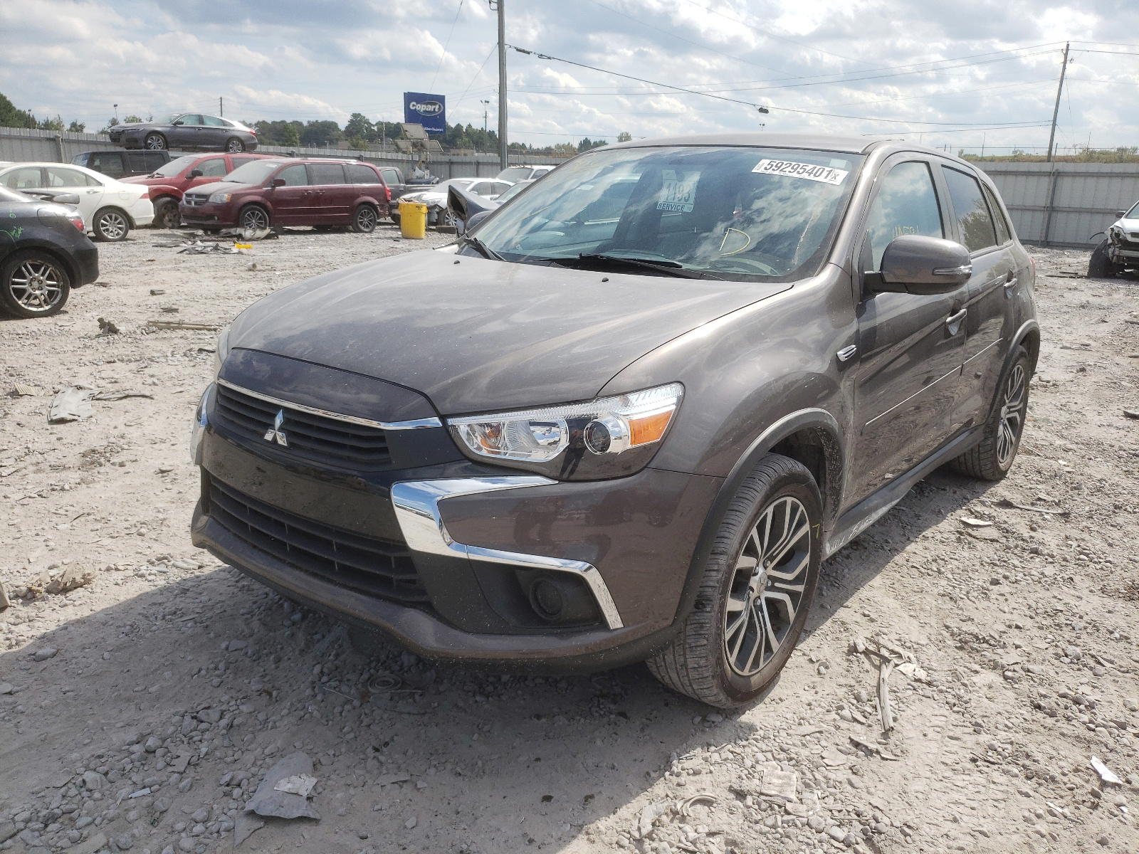 Photo 2 from auction – 2017 MITSUBISHI OUTLANDER with VIN JA4AP3AU4HZ016366