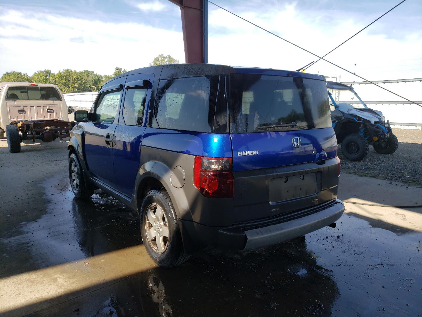 Photo 3 from auction – 2004 HONDA ELEMENT EX with VIN 5J6YH28534L031510