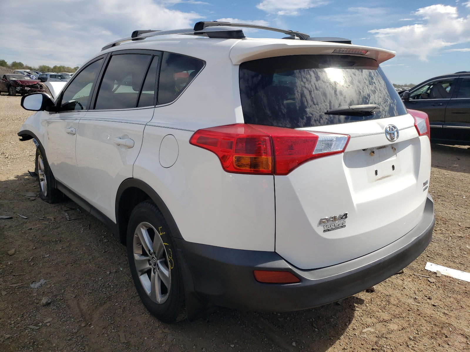 Photo 3 from auction – 2015 TOYOTA RAV4 XLE with VIN JTMRFREV3FJ024133