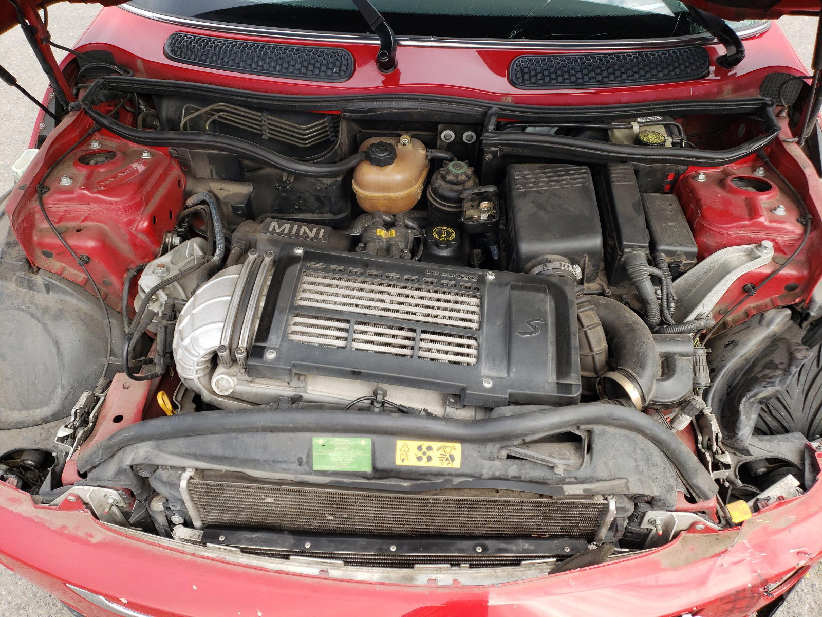 Photo 7 from auction – 2005 MINI COOPER S with VIN WMWRE33555TL10715