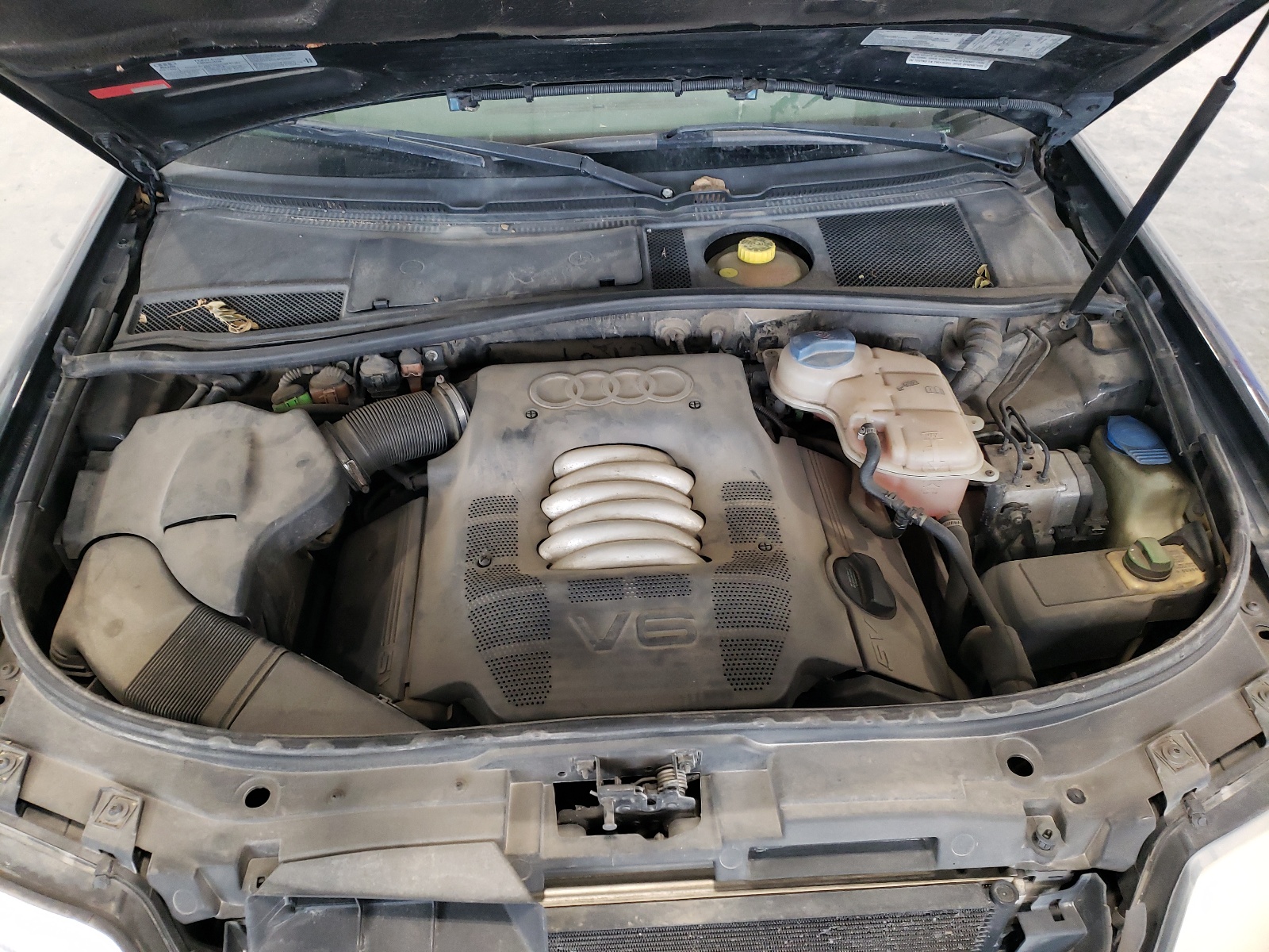 Photo 7 from auction – 2001 AUDI A6 2.8 QUA with VIN WAUEH54B01N030480