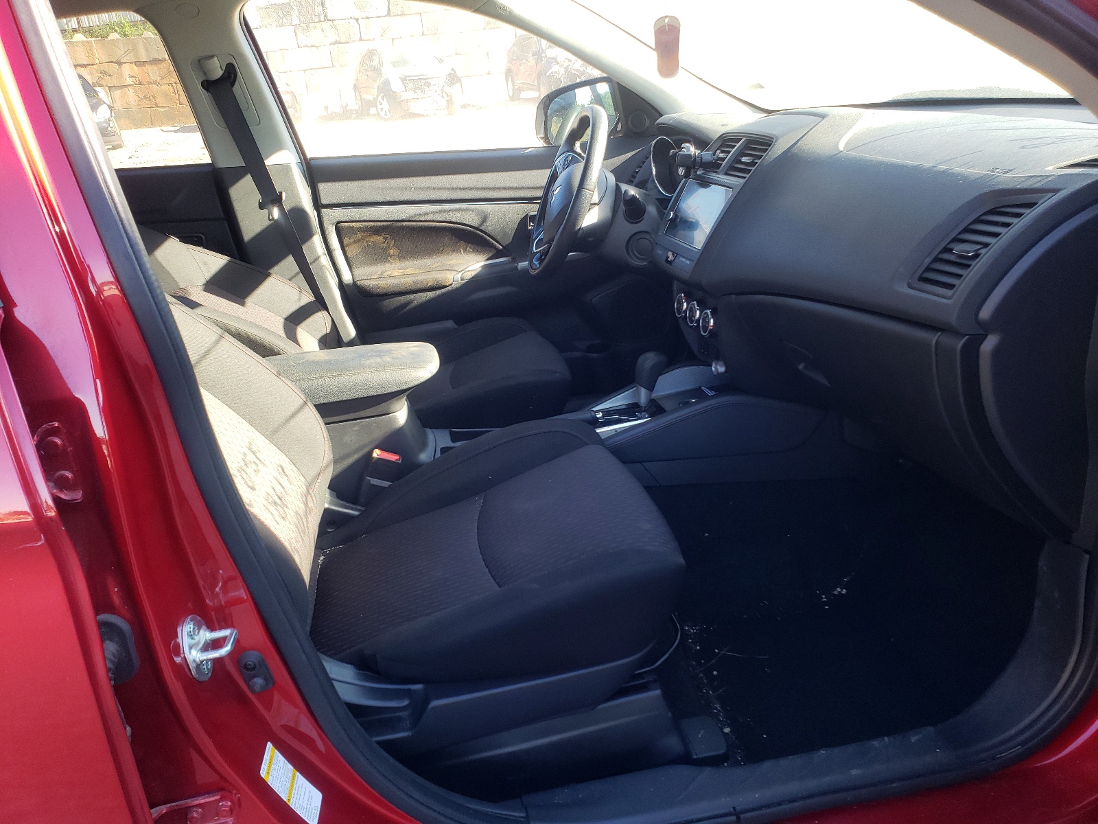 Photo 5 from auction – 2019 MITSUBISHI OUTLANDER with VIN JA4AR3AU3KU027468