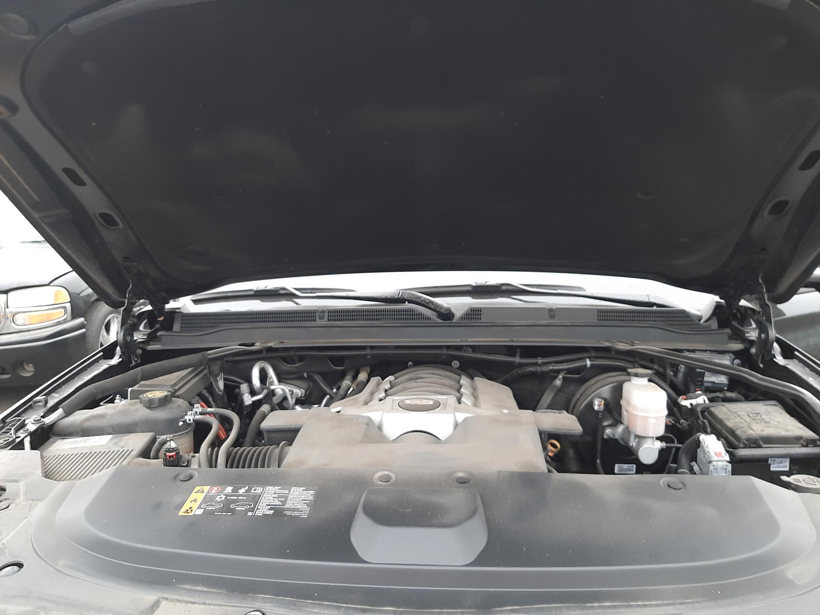 Photo 7 from auction – 2020 CADILLAC ESCALADE E with VIN 1GYS4JKJ6LR164419