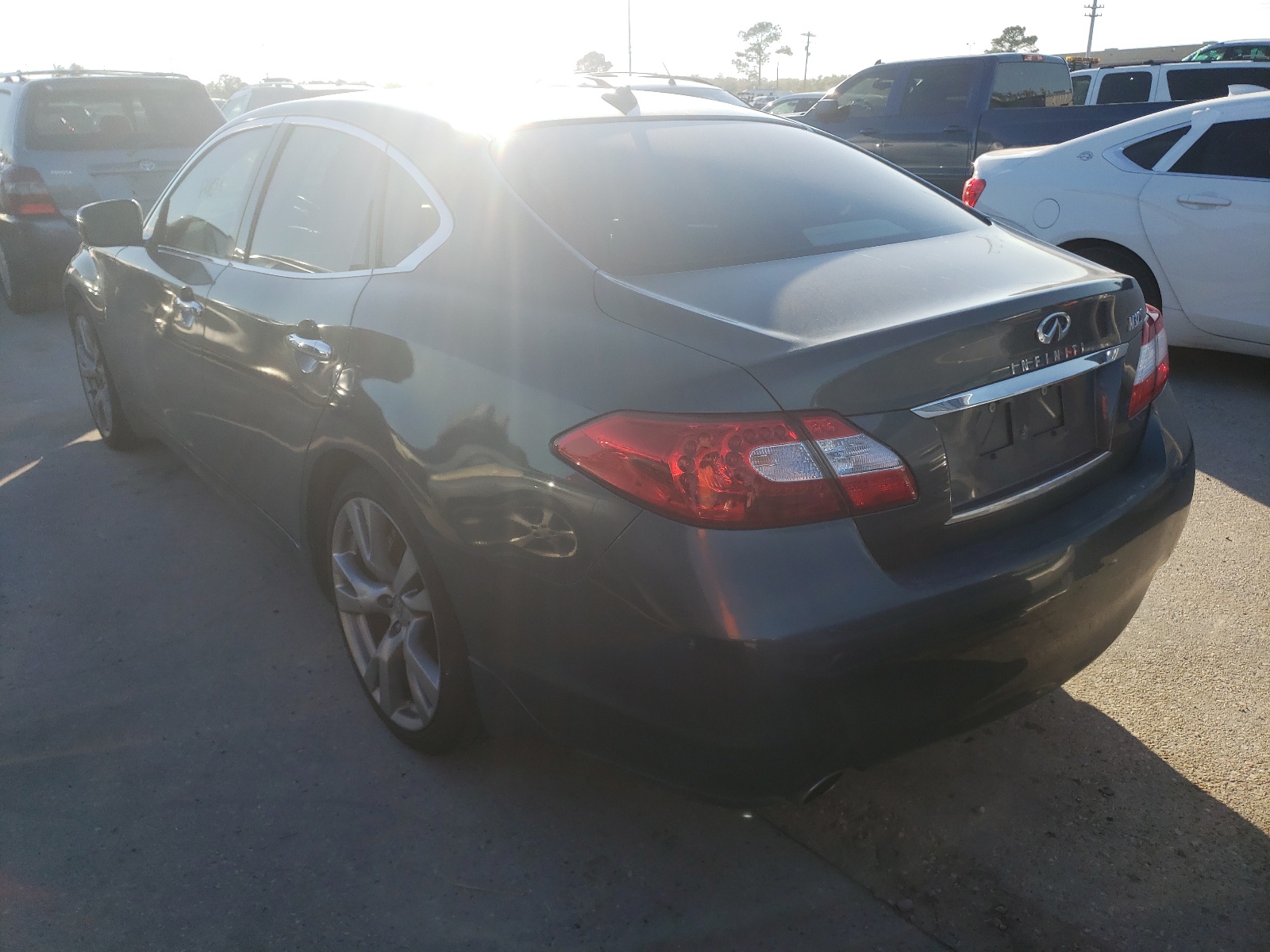 Photo 3 from auction – 2011 INFINITI M37 with VIN JN1BY1AP3BM322729