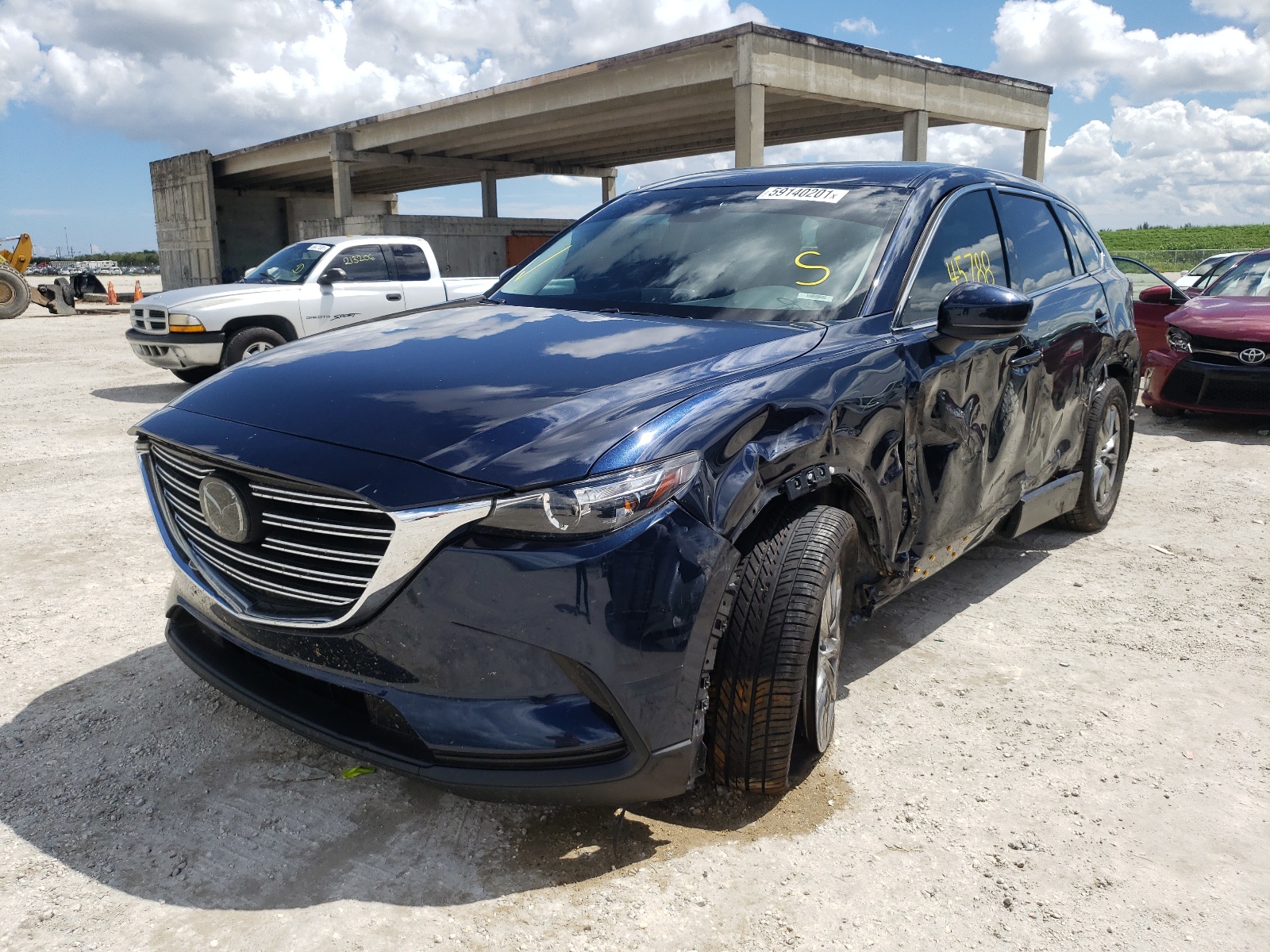 Photo 2 from auction – 2018 MAZDA CX-9 TOURI with VIN JM3TCACY1J0235415