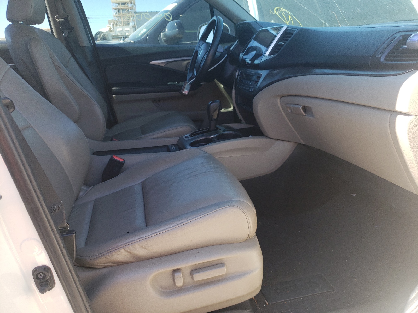 Zdjęcie 5 z aukcji – 2016 HONDA PILOT EXL z VIN 5FNYF5H53GB007616