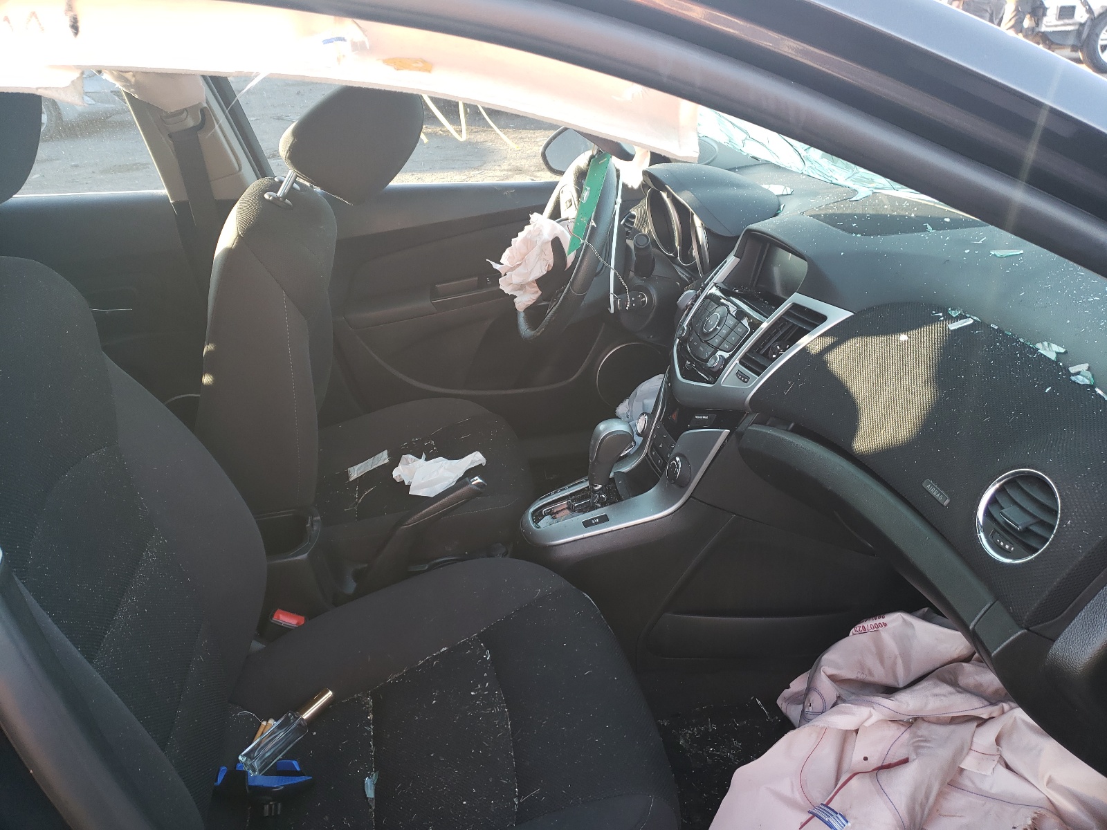 Photo 5 from auction – 2015 CHEVROLET CRUZE LT with VIN 1G1PC5SB2F7161296