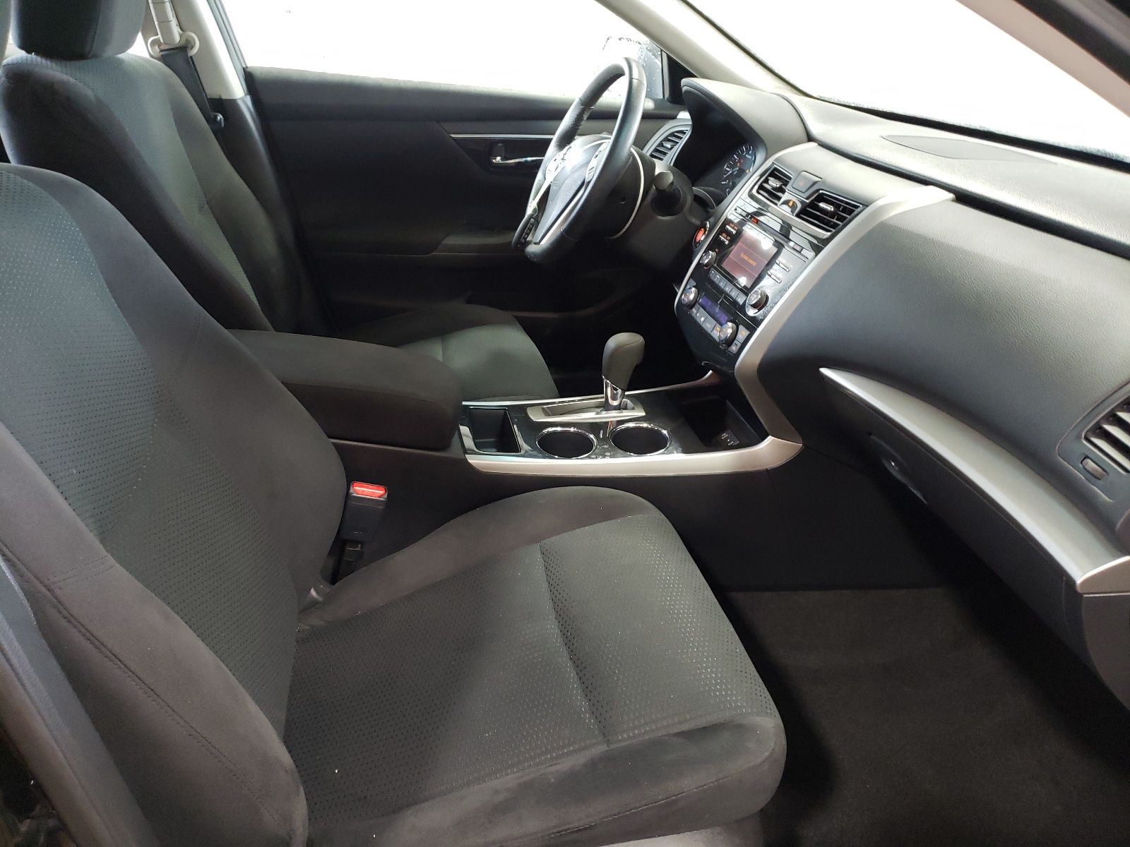 Photo 5 from auction – 2014 NISSAN ALTIMA 2.5 with VIN 1N4AL3AP8EC178971