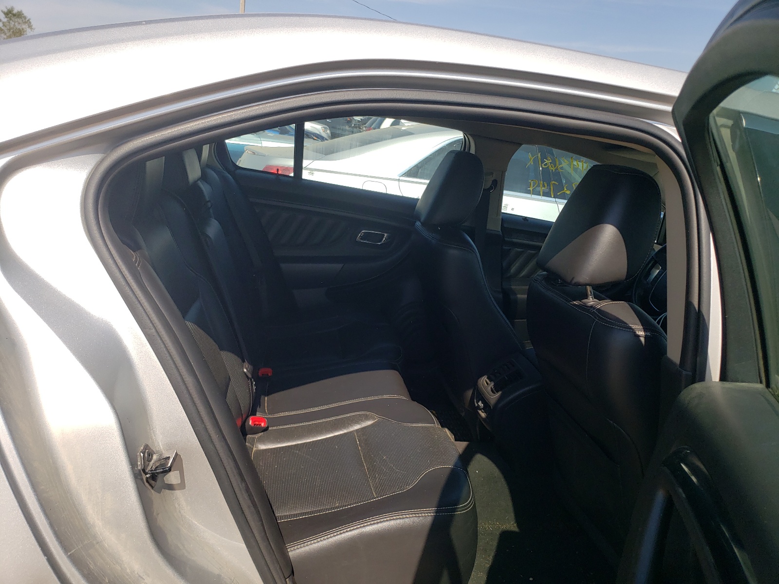 Zdjęcie 6 z aukcji – 2010 FORD TAURUS LIM z VIN 1FAHP2FW2AG153645