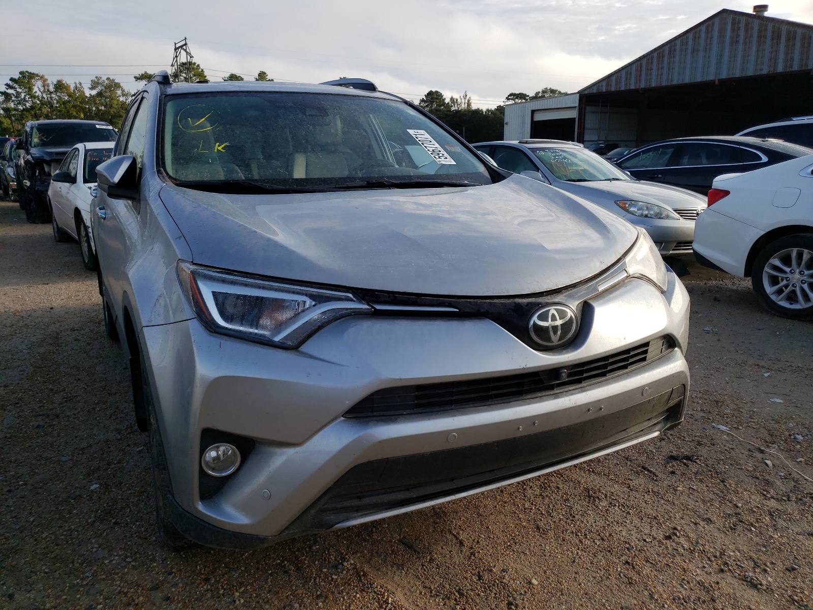 TOYOTA RAV4 LIMIT 2017 with VIN 2T3YFREV6HW329268 - Photo from auction