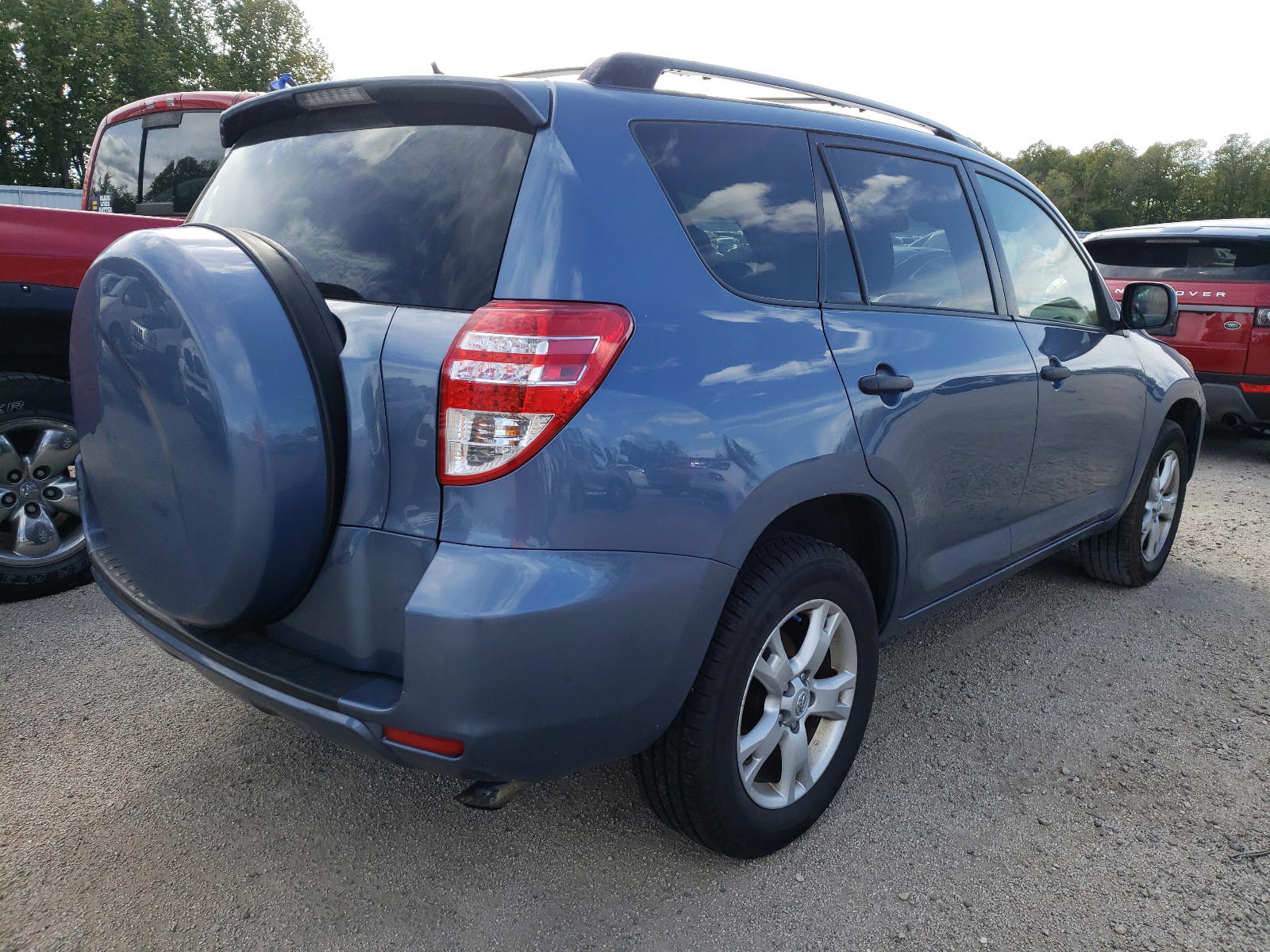 Photo 4 from auction – 2009 TOYOTA RAV4 with VIN JTMZF33V89D000445