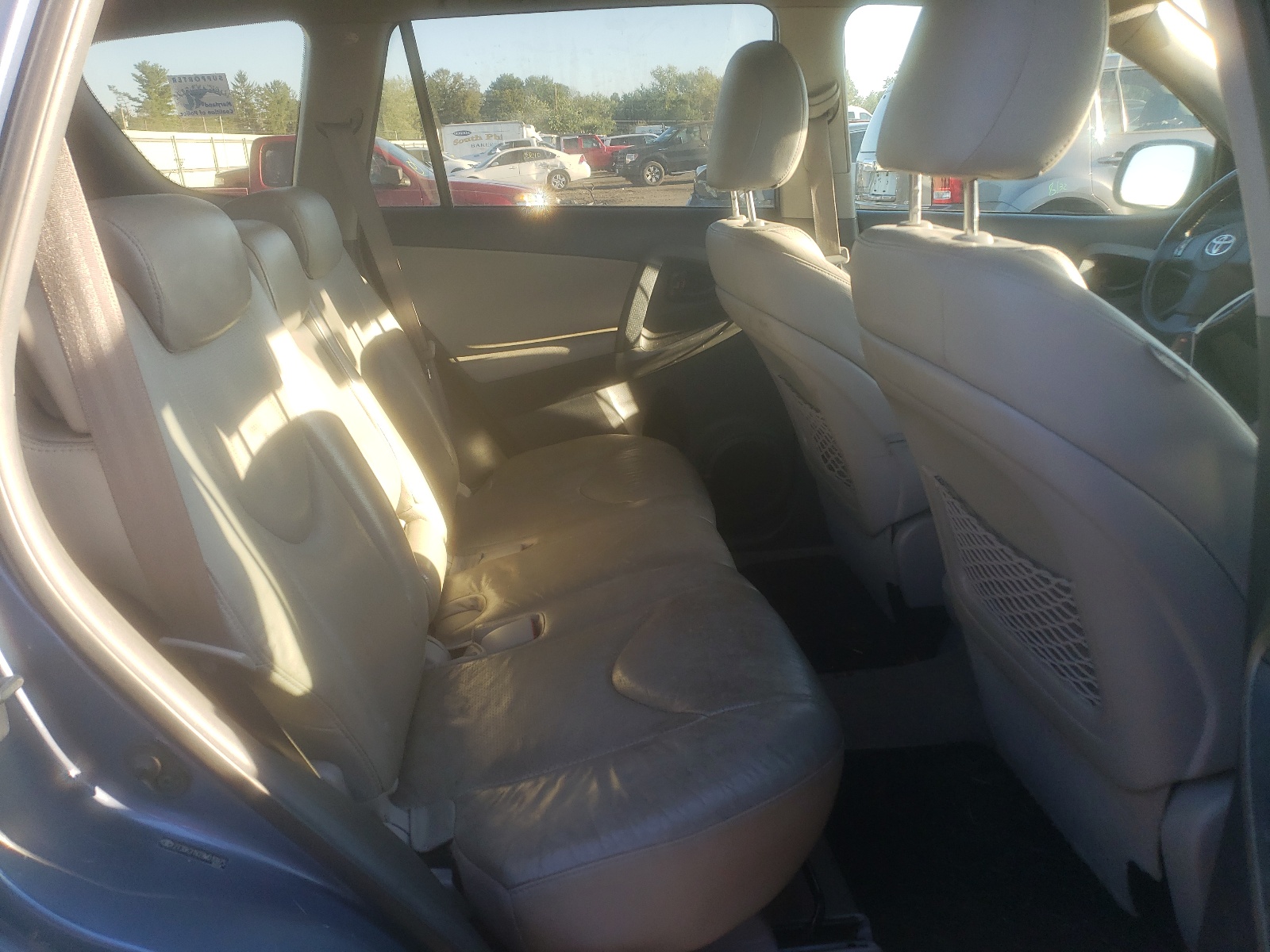 Photo 6 from auction – 2009 TOYOTA RAV4 LIMIT with VIN 2T3BK31V29W010875