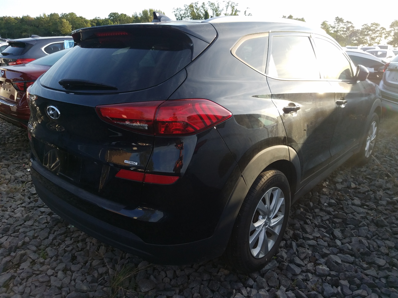 Photo 4 from auction – 2019 HYUNDAI TUCSON LIM with VIN KM8J3CA43KU063471