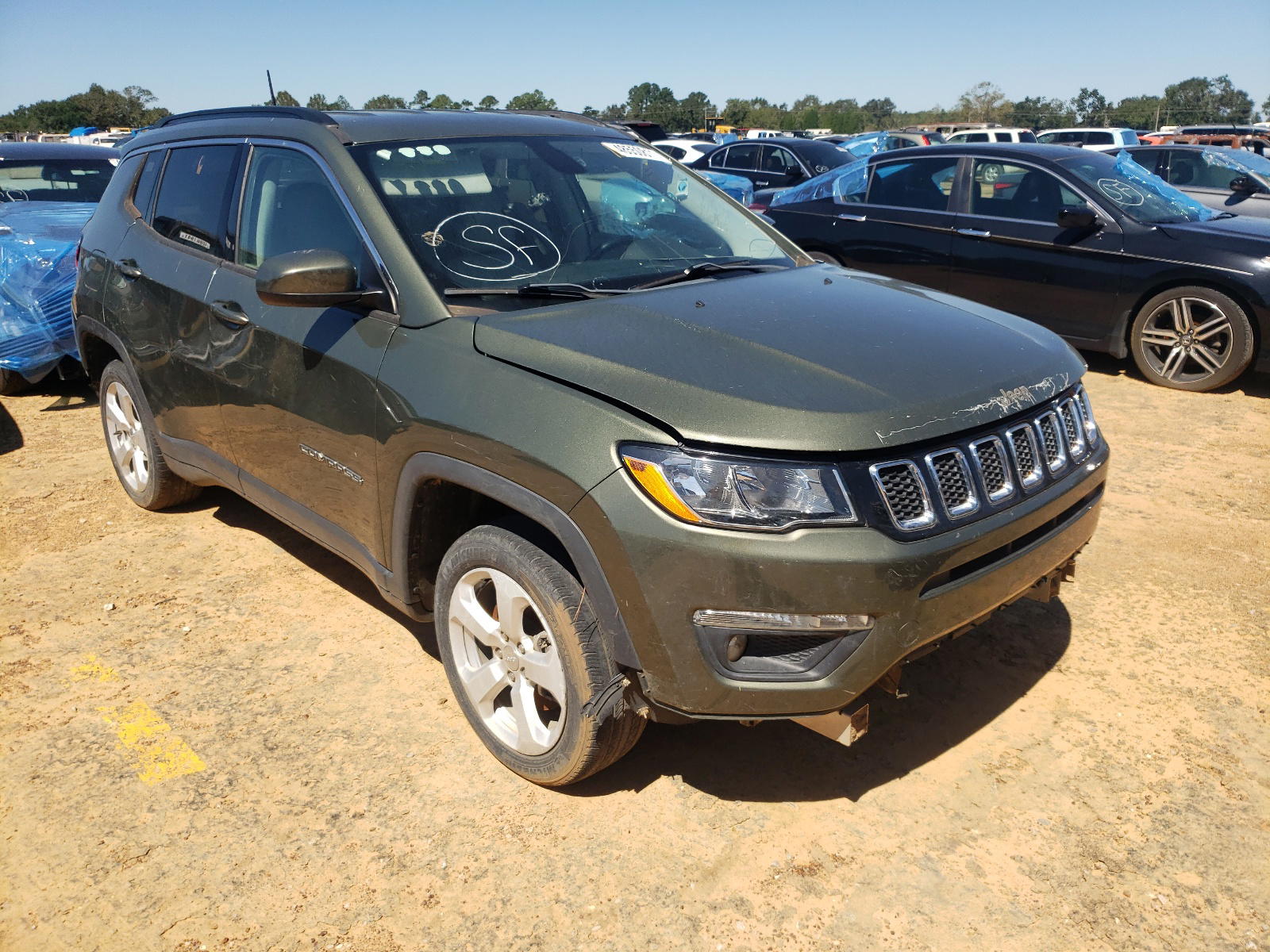 JEEP COMPASS LA 2018 with VIN 3C4NJCBB6JT193813 - Photo from auction