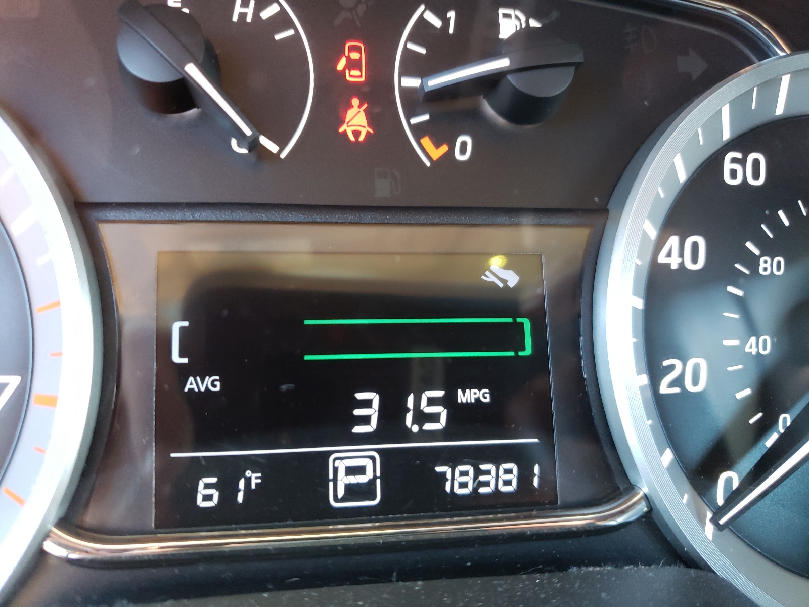 Photo 8 from auction – 2014 NISSAN SENTRA S with VIN 3N1AB7AP3EY203984