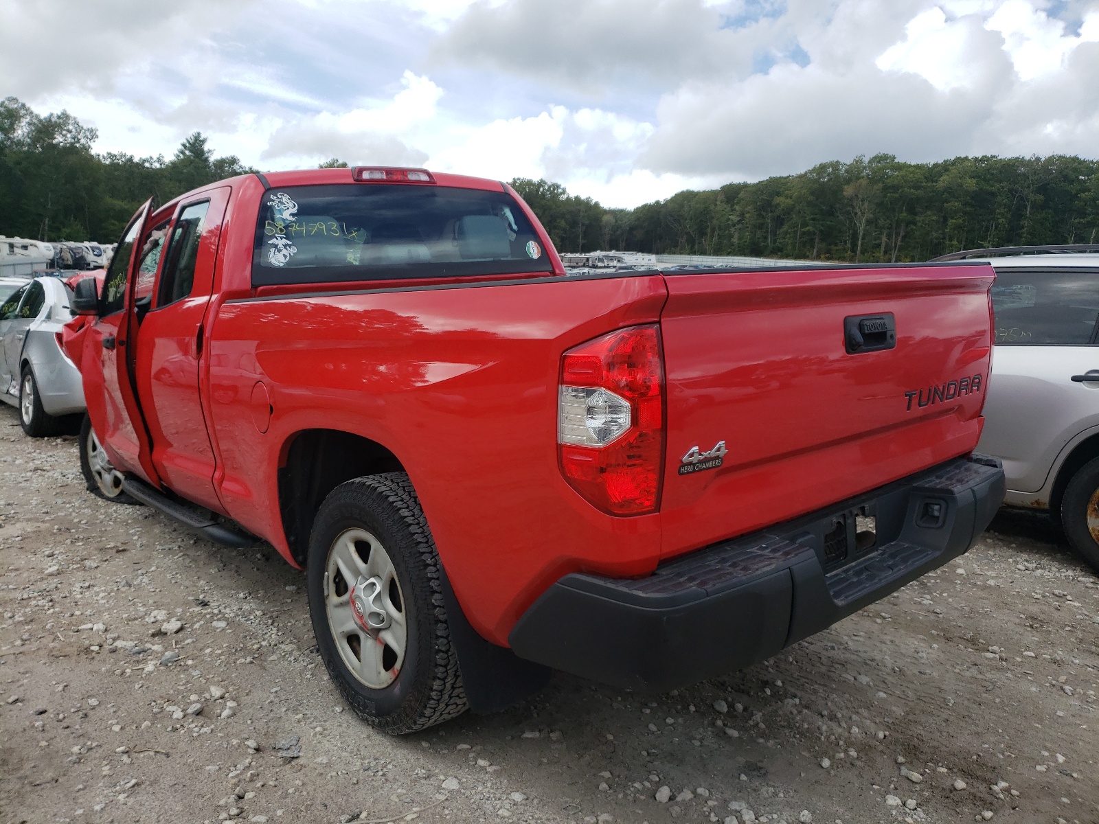 Photo 3 from auction – 2015 TOYOTA TUNDRA DOU with VIN 5TFUM5F13FX061233