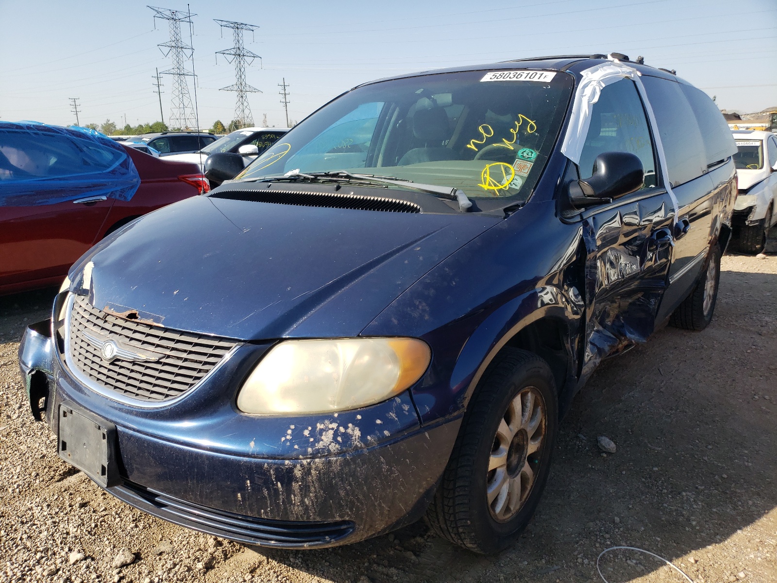 Photo 2 from auction – 2002 CHRYSLER TOWN & COU with VIN 2C4GP74L32R654359