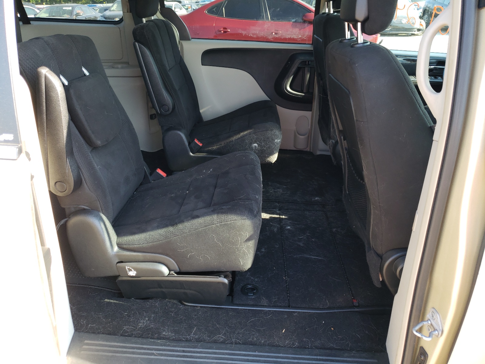 Photo 6 from auction – 2011 CHRYSLER TOWN & COU with VIN 2A4RR5DG9BR719848