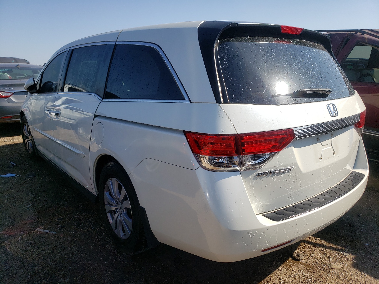 Photo 3 from auction – 2016 HONDA ODYSSEY EX with VIN 5FNRL5H66GB040387