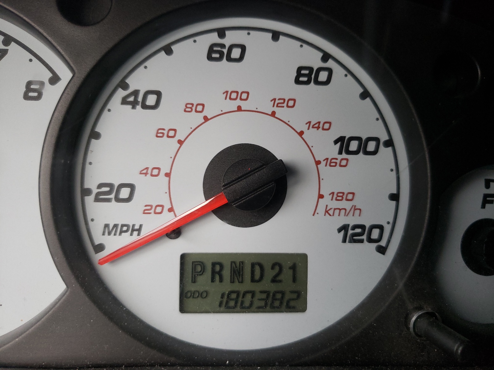 Photo 8 from auction – 2001 FORD ESCAPE XLS with VIN 1FMYU01B51KA47128
