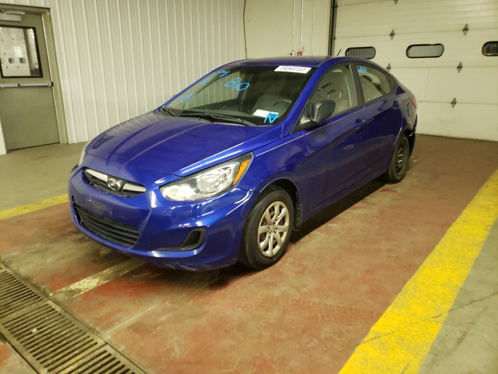 Photo 2 from auction – 2013 HYUNDAI ACCENT GLS with VIN KMHCT4AE7DU406728