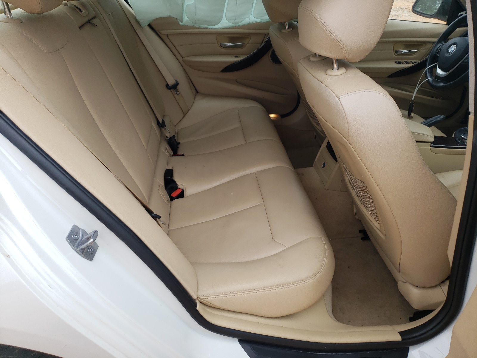 Zdjęcie 6 z aukcji – 2015 BMW 328 I z VIN WBA3A5G56FNS84817