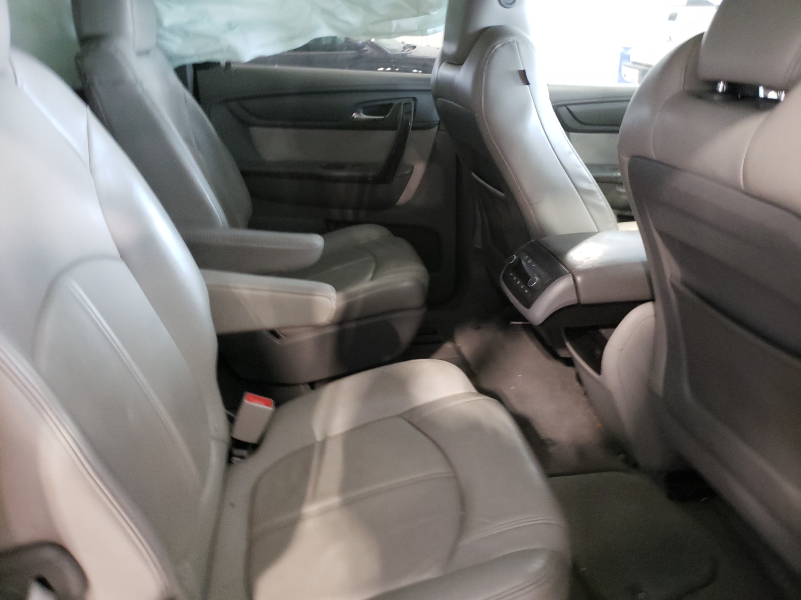 Photo 6 from auction – 2013 GMC ACADIA SLT with VIN 1GKKVRKD4DJ153208