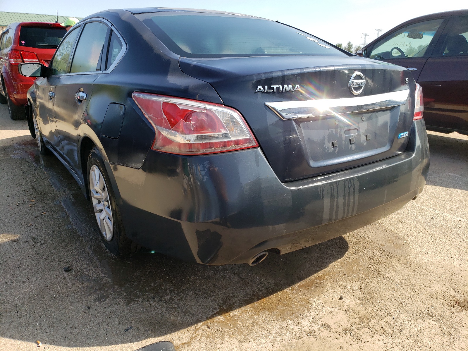 Photo 3 from auction – 2013 NISSAN ALTIMA 2.5 with VIN 1N4AL3AP8DN563160