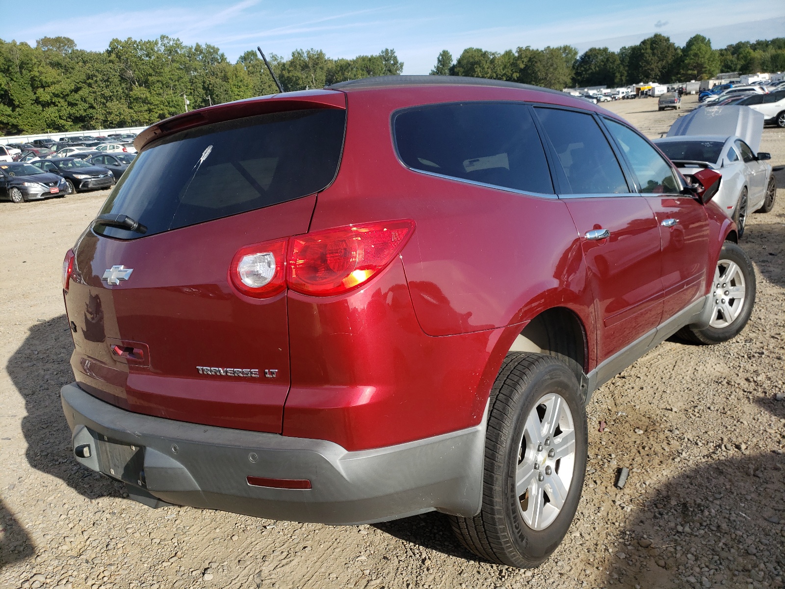 Zdjęcie 4 z aukcji – 2011 CHEVROLET TRAVERSE L z VIN 1GNKRGED6BJ122952