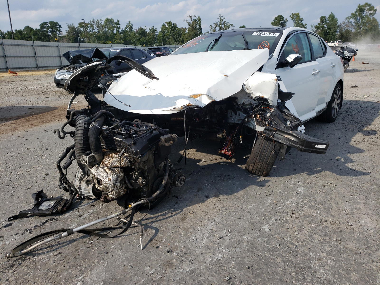 Photo 2 from auction – 2013 KIA OPTIMA SX with VIN 5XXGR4A68DG149873