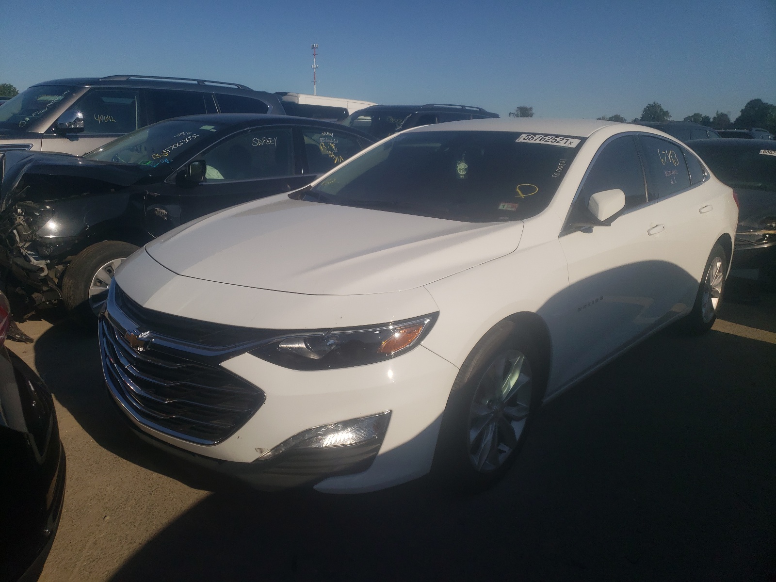 Photo 2 from auction – 2019 CHEVROLET MALIBU LT with VIN 1G1ZD5ST3KF134235