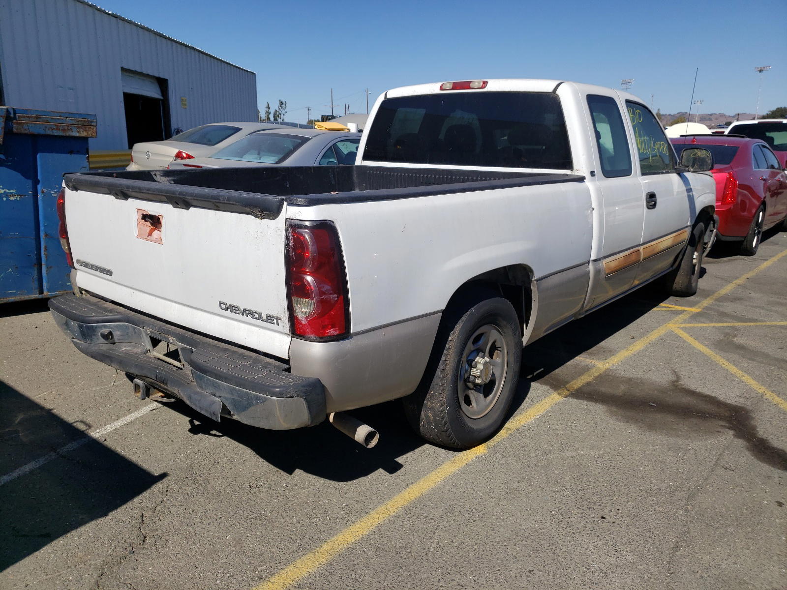 Photo 4 from auction – 2004 CHEVROLET SILVERADO with VIN 1GCEC19VX4Z102621
