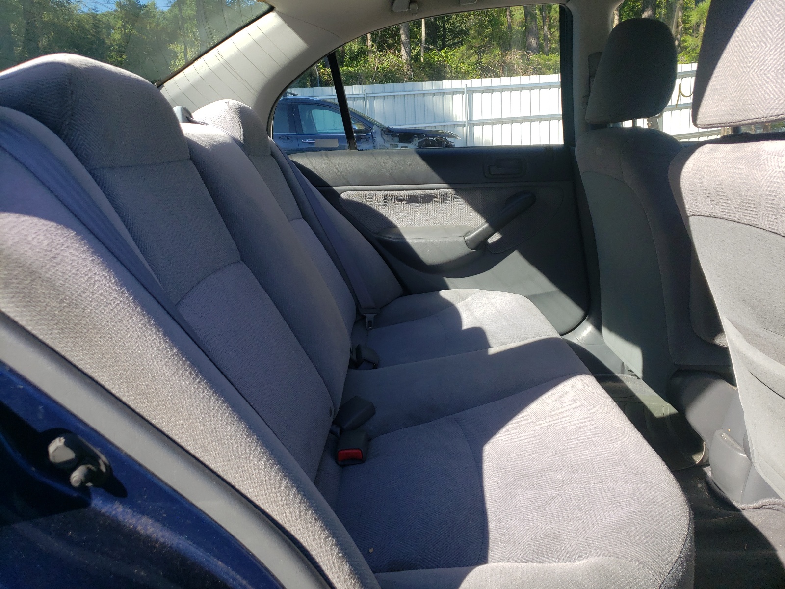 Photo 6 from auction – 2001 HONDA CIVIC EX with VIN 1HGES26771L057295