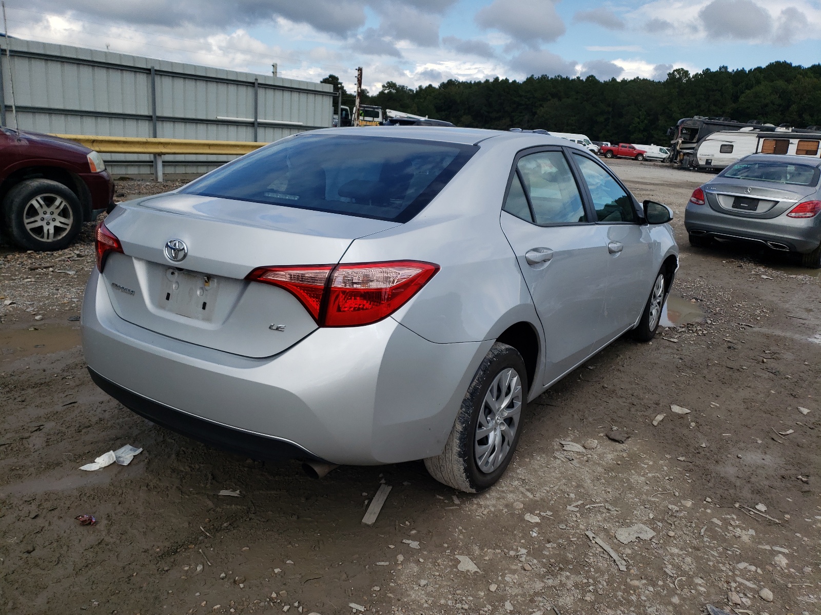 Photo 4 from auction – 2019 TOYOTA COROLLA L with VIN 2T1BURHE1KC197951