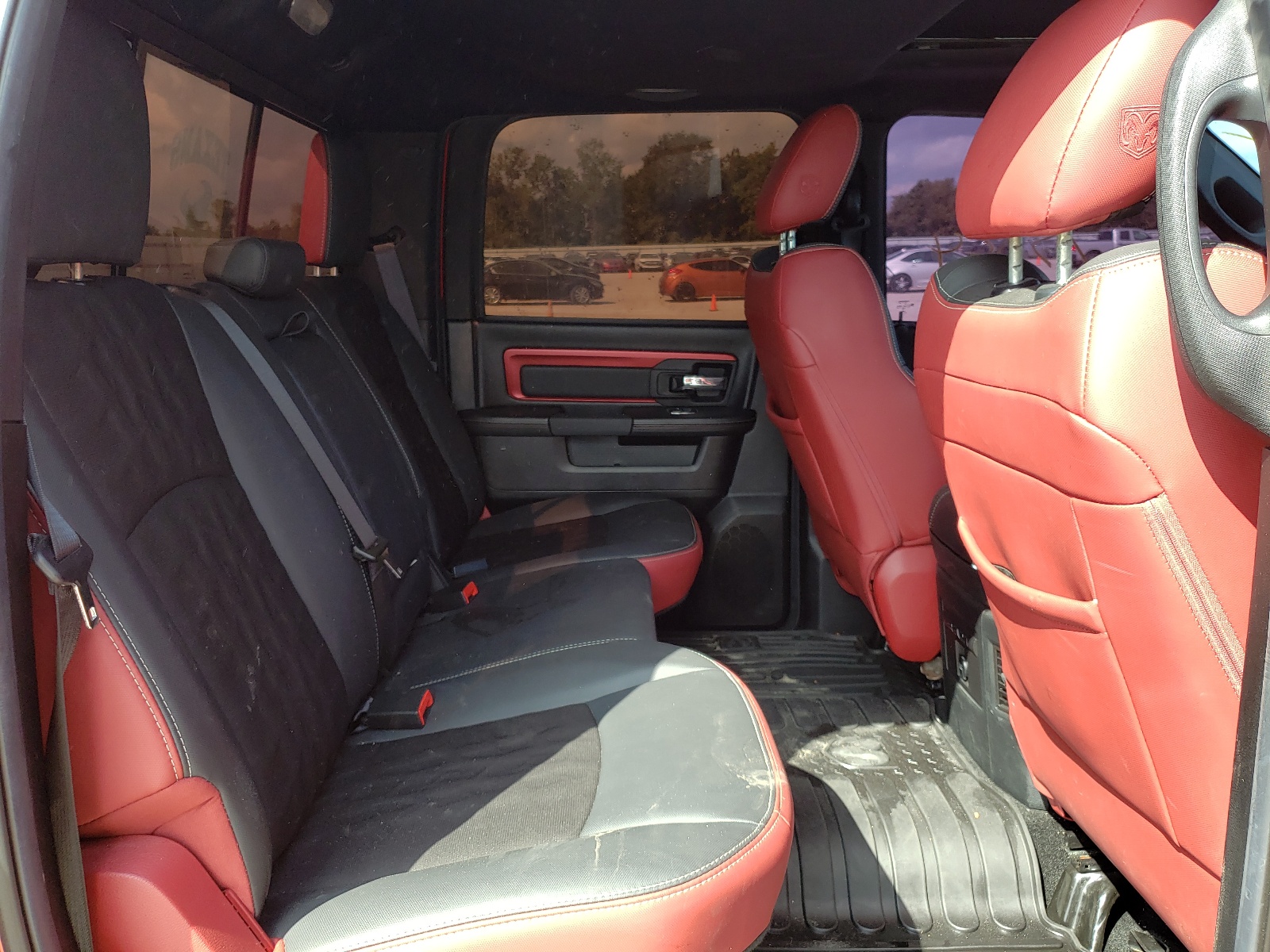 Photo 6 from auction – 2016 RAM 1500 REBEL with VIN 1C6RR7YT7GS375507