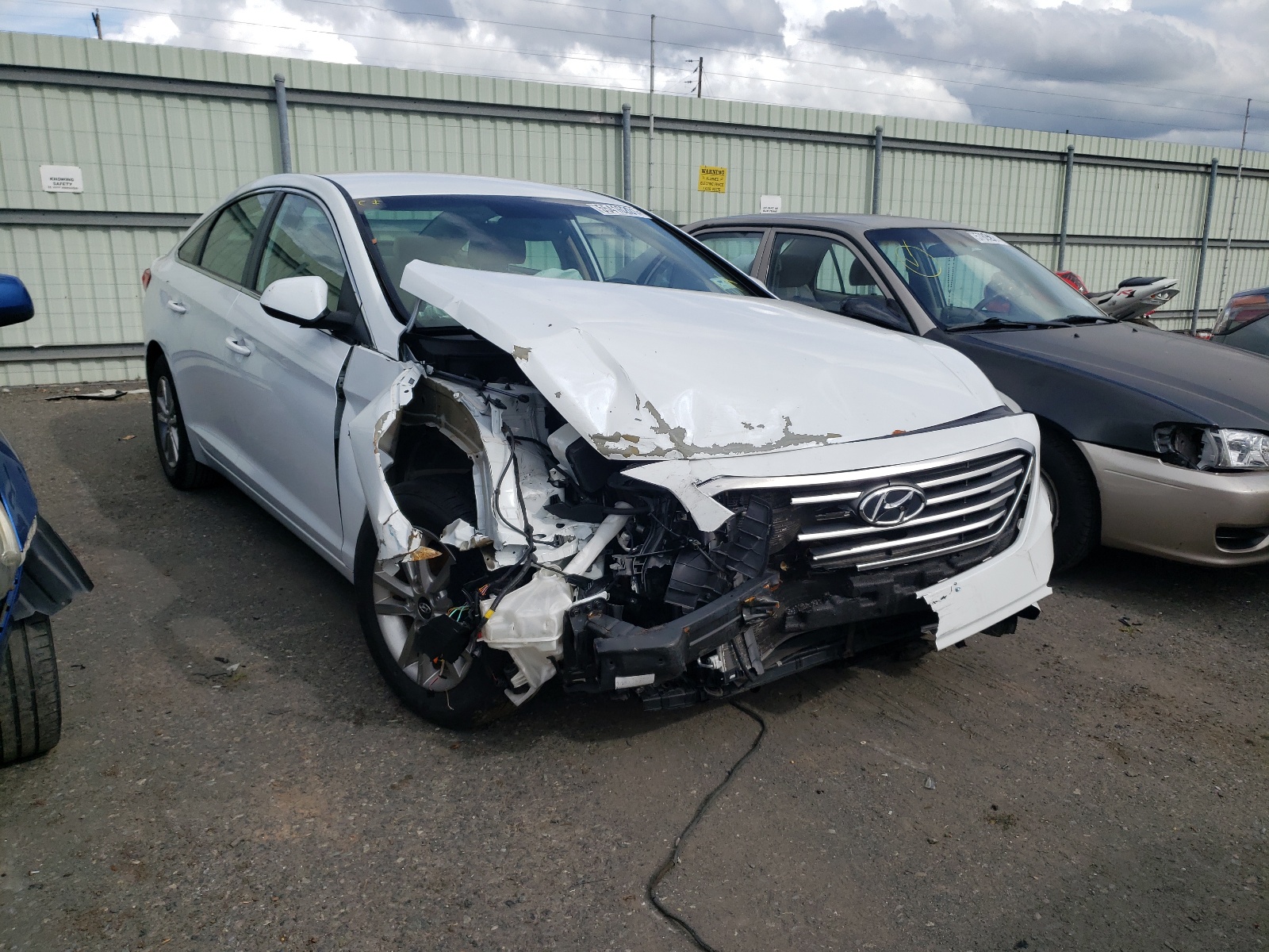 Photo 1 from auction – 2016 HYUNDAI SONATA with VIN 5NPE24AF9GH382164