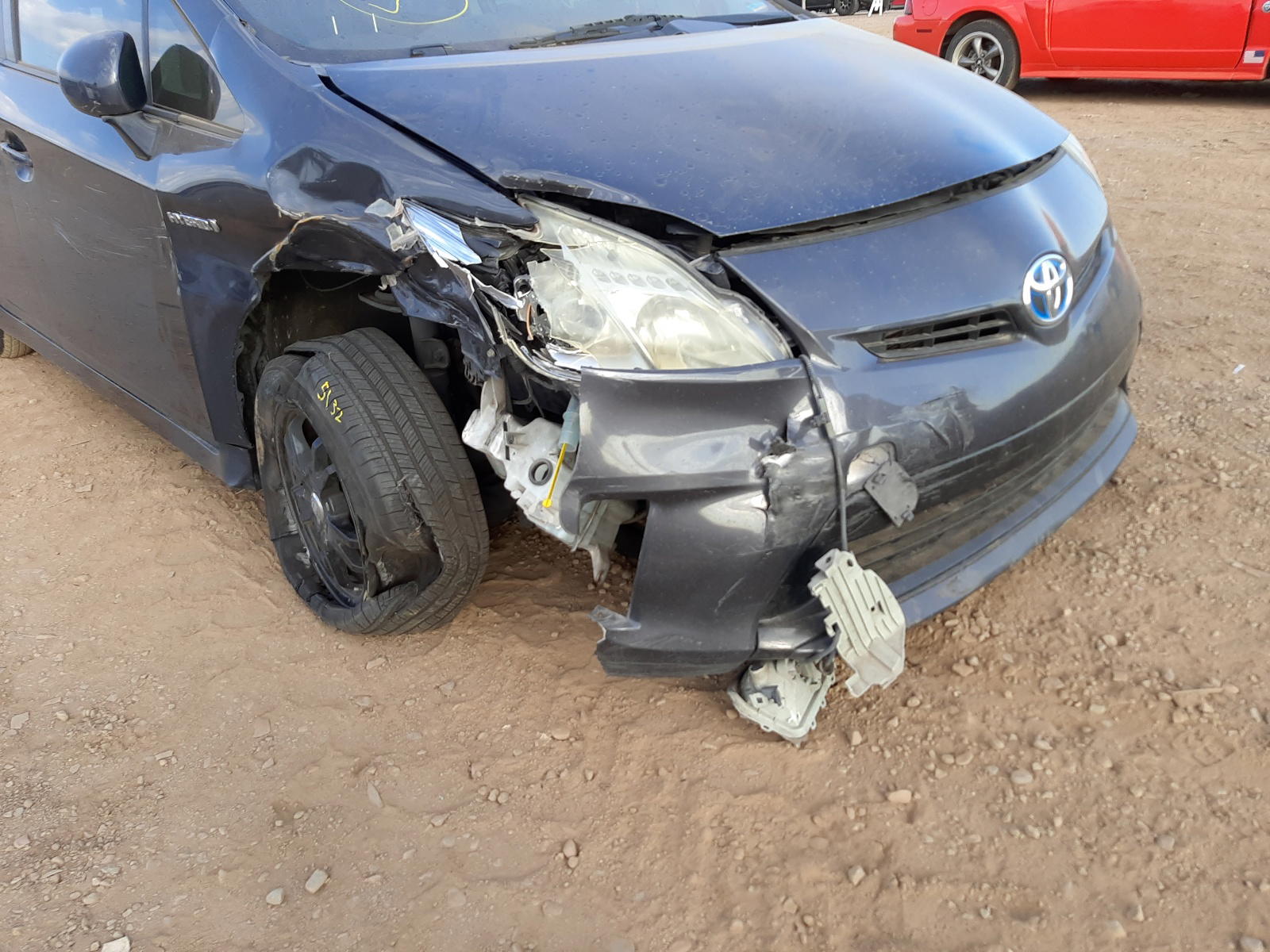 Photo 9 from auction – 2014 TOYOTA PRIUS with VIN JTDKN3DU9E1824928